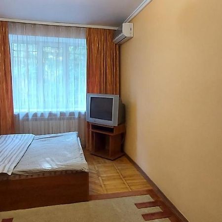 Воздухофлотский Проспект Kiev Exteriör bild